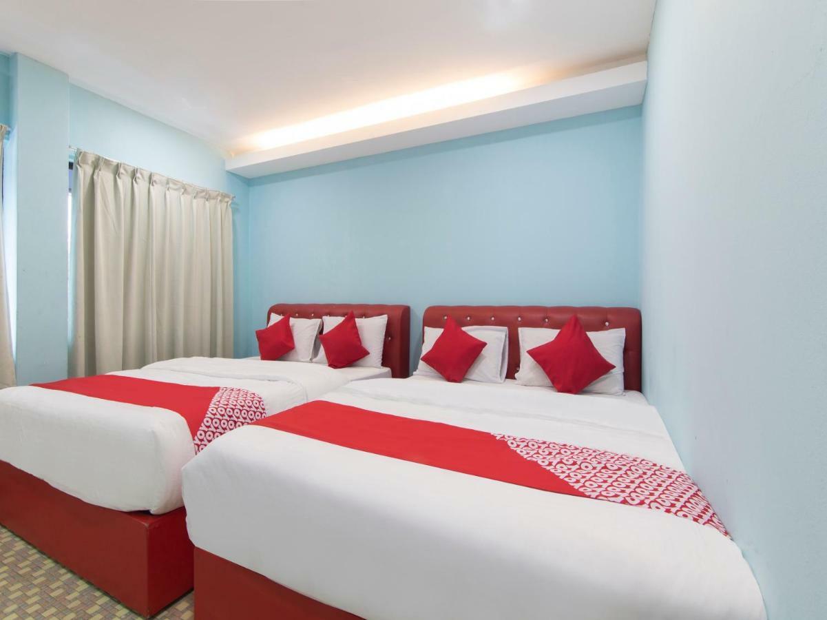 Oyo 1136 Pd Star Hotel Port Dickson Extérieur photo
