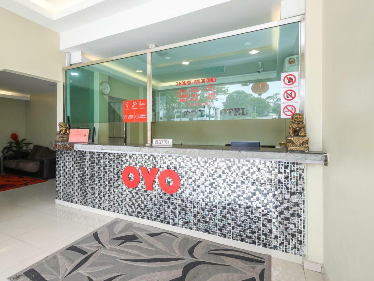 Oyo 1136 Pd Star Hotel Port Dickson Extérieur photo