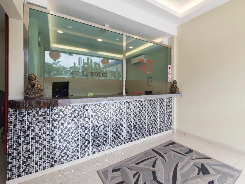 Oyo 1136 Pd Star Hotel Port Dickson Extérieur photo