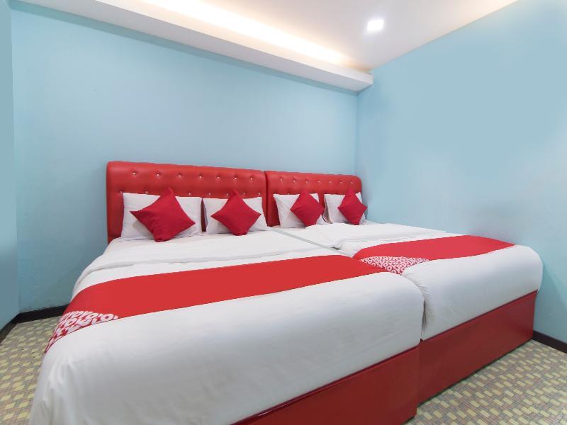 Oyo 1136 Pd Star Hotel Port Dickson Extérieur photo