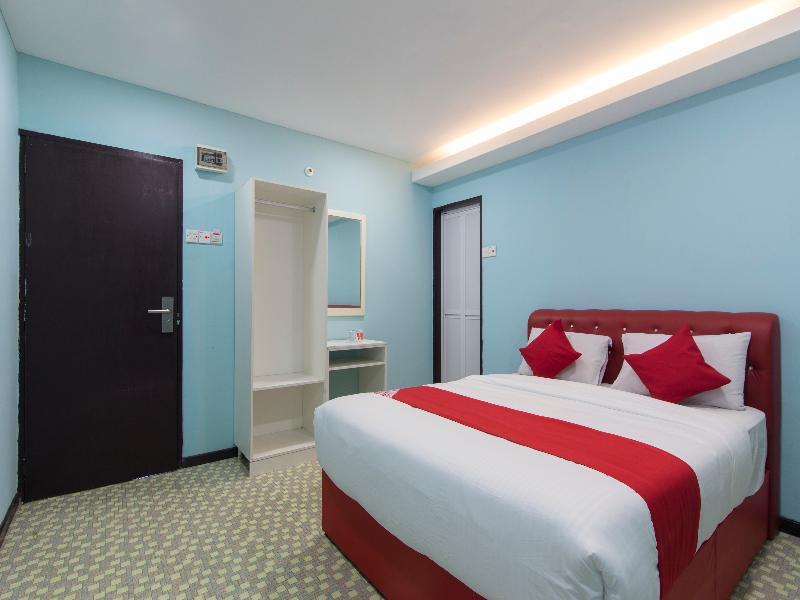 Oyo 1136 Pd Star Hotel Port Dickson Extérieur photo